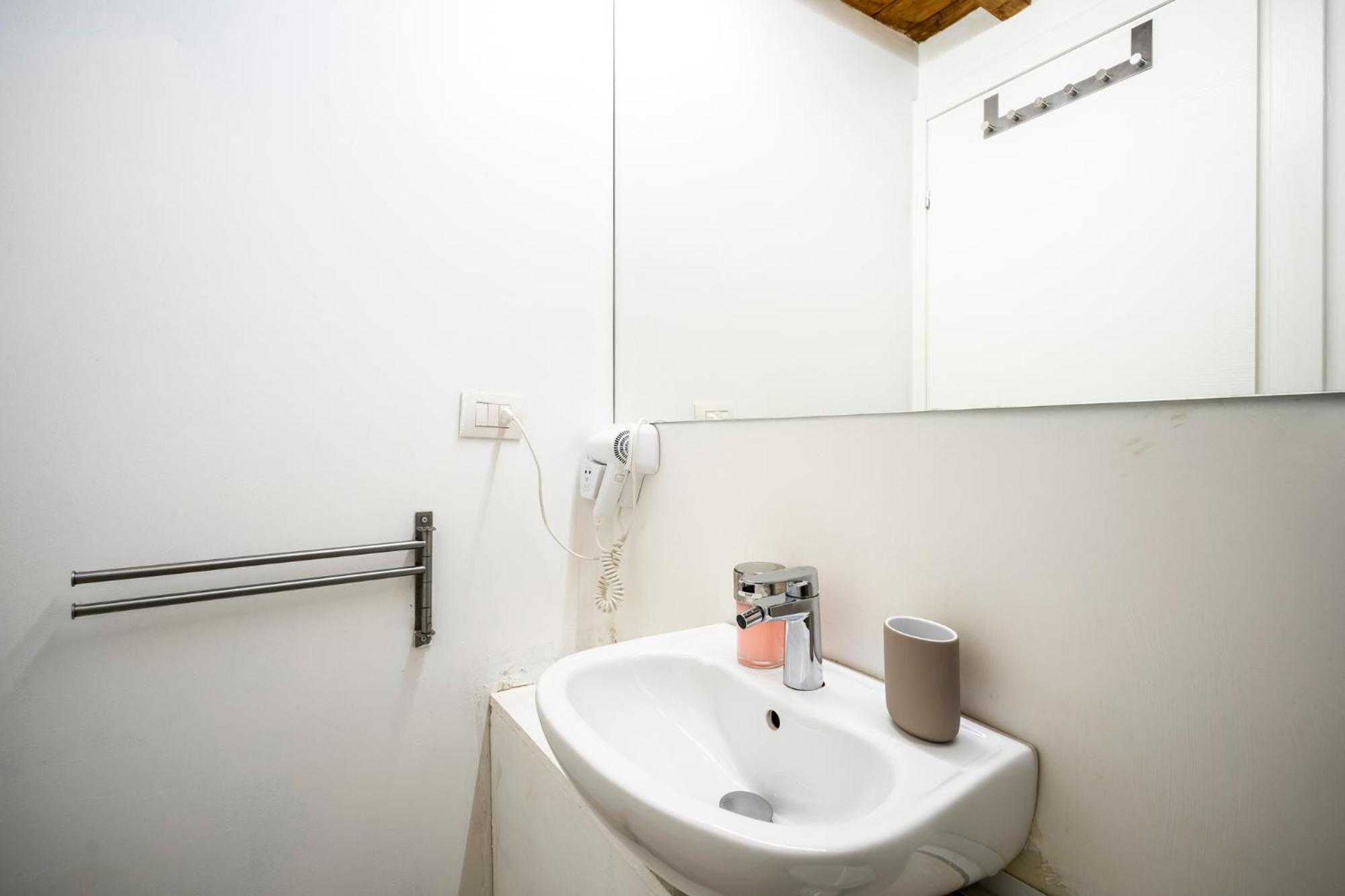 22 Duomo - Caratteristica Apartamento *